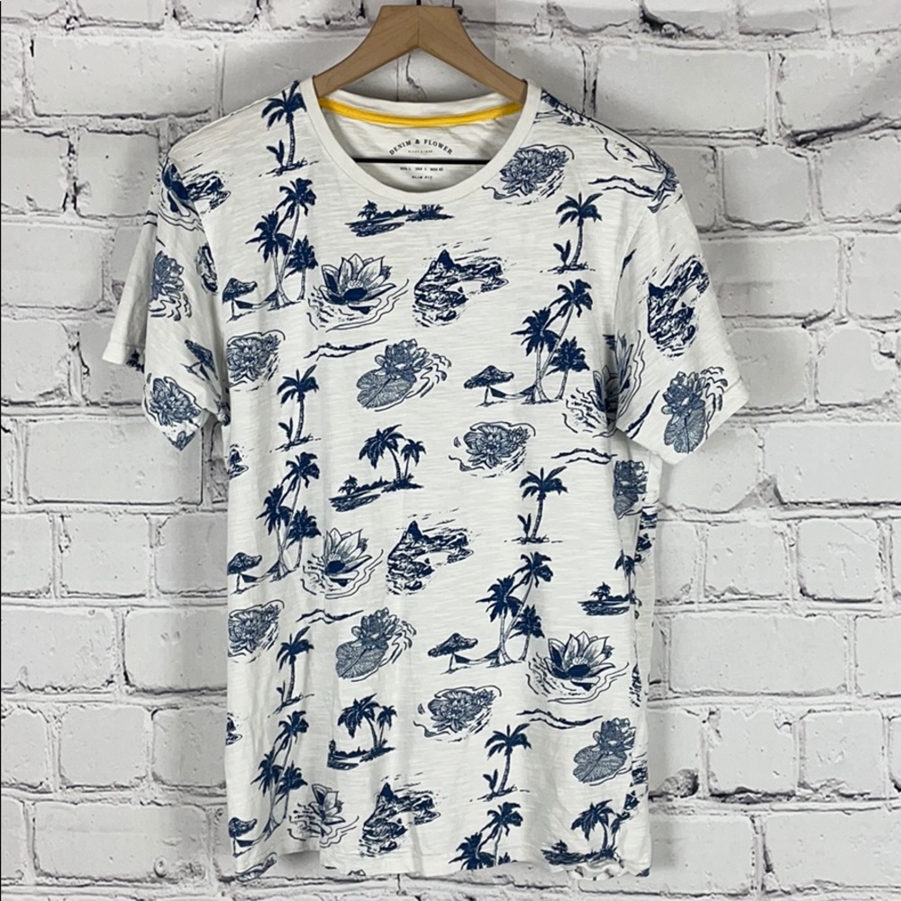 NWOT Denim & Flower Hawaiian T-shirt Sz L